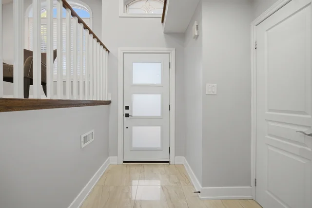 118 Van Scott Drive, Brampton - photo 12