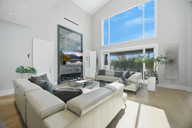 466 The Kingsway, Etobicoke - photo 23