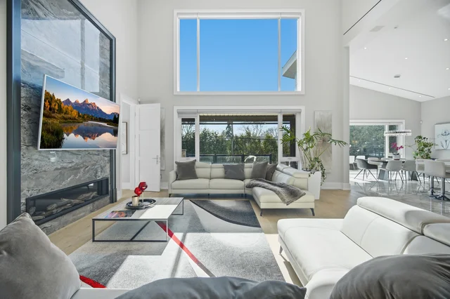 466 The Kingsway, Etobicoke - photo 25