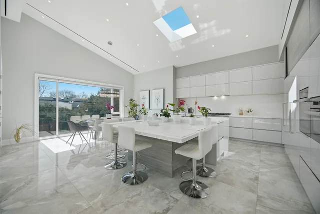 466 The Kingsway, Etobicoke - photo 34
