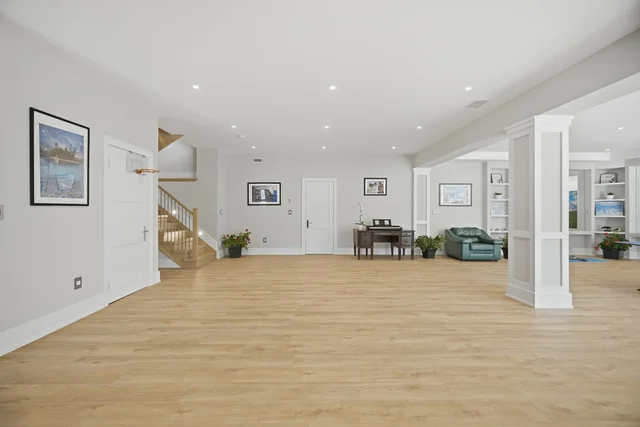 466 The Kingsway, Etobicoke - photo 97