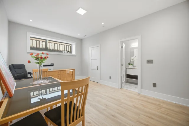 466 The Kingsway, Etobicoke - photo 123