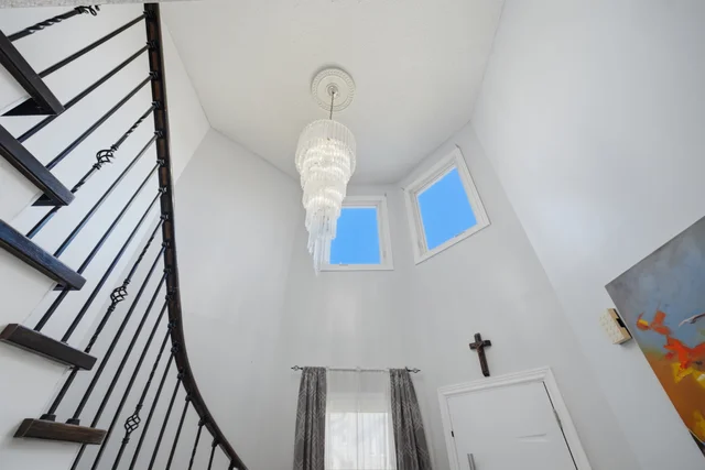 19 Elmeroy Court, Whitby - photo 9