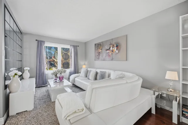 19 Elmeroy Court, Whitby - photo 12