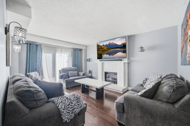 19 Elmeroy Court, Whitby - photo 24