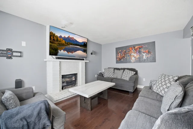 19 Elmeroy Court, Whitby - photo 26