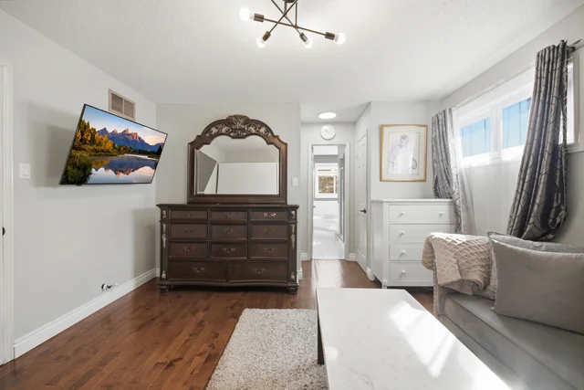 19 Elmeroy Court, Whitby - photo 33