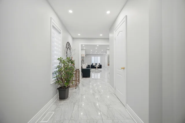 16 Flower Trail, Brampton - photo 10