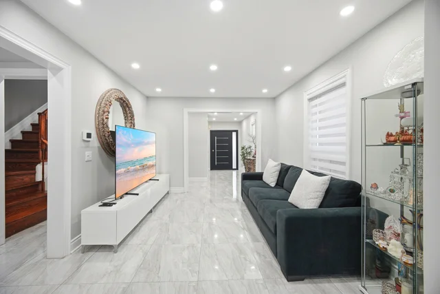 16 Flower Trail, Brampton - photo 11