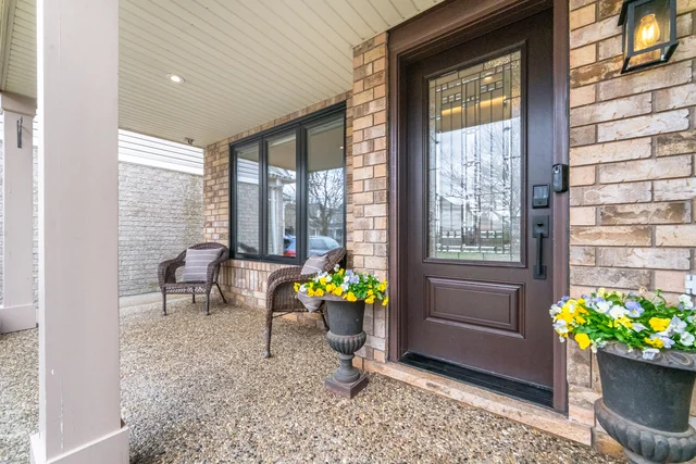 882 McDuffe Crescent, Milton - photo 7