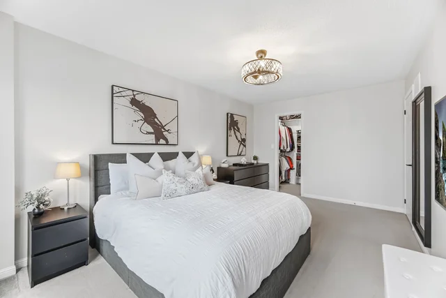 882 McDuffe Crescent, Milton - photo 24