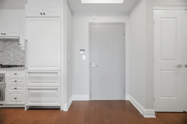 #825-3500 Lakeshore Road West, Oakville - photo 23
