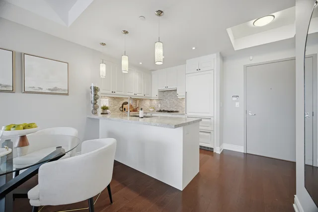 #825-3500 Lakeshore Road West, Oakville - photo 25