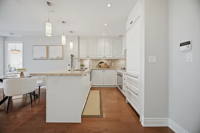 #825-3500 Lakeshore Road West, Oakville - photo 26