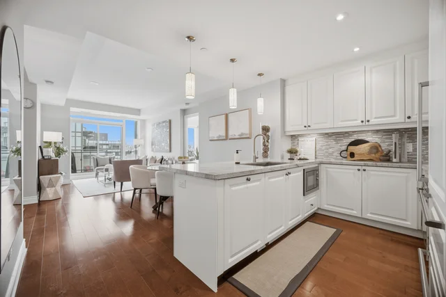 #825-3500 Lakeshore Road West, Oakville - photo 34