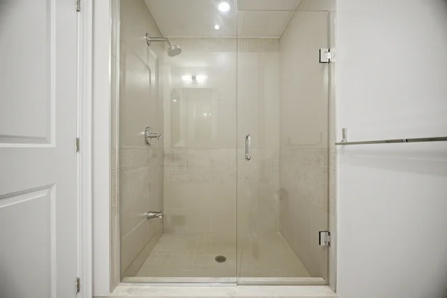 #825-3500 Lakeshore Road West, Oakville - photo 50