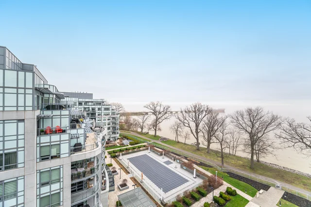 #825-3500 Lakeshore Road West, Oakville - photo 92