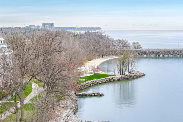 #825-3500 Lakeshore Road West, Oakville - photo 99