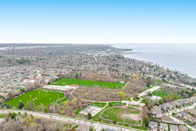 #825-3500 Lakeshore Road West, Oakville - photo 101