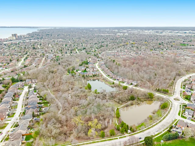 #825-3500 Lakeshore Road West, Oakville - photo 103