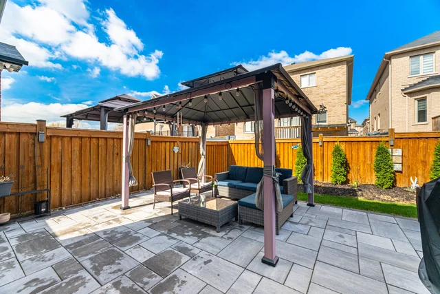 38 Blackberry Valley Crescent, Caledon - photo 97