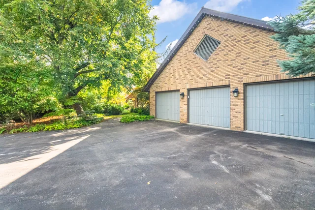 126 Curtis Crescent, King City - photo 12