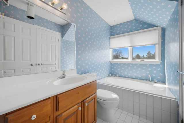 126 Curtis Crescent, King City - photo 81