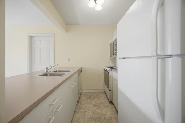 126 Curtis Crescent, King City - photo 106
