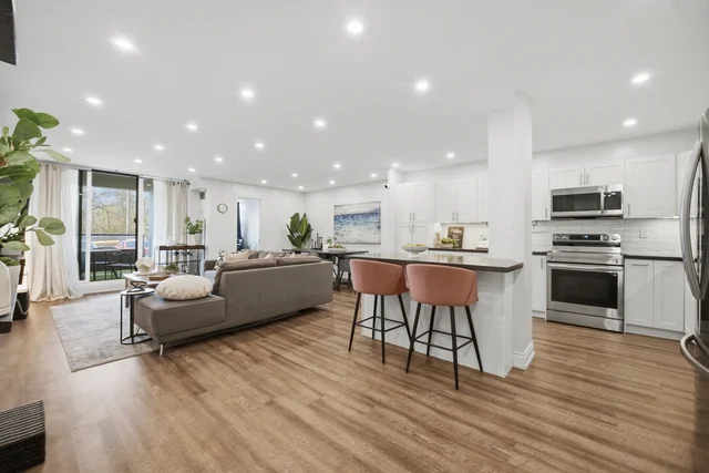 #112-75 Emmett Avenue, York - photo 4