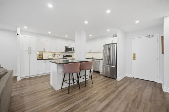 #112-75 Emmett Avenue, York - photo 6