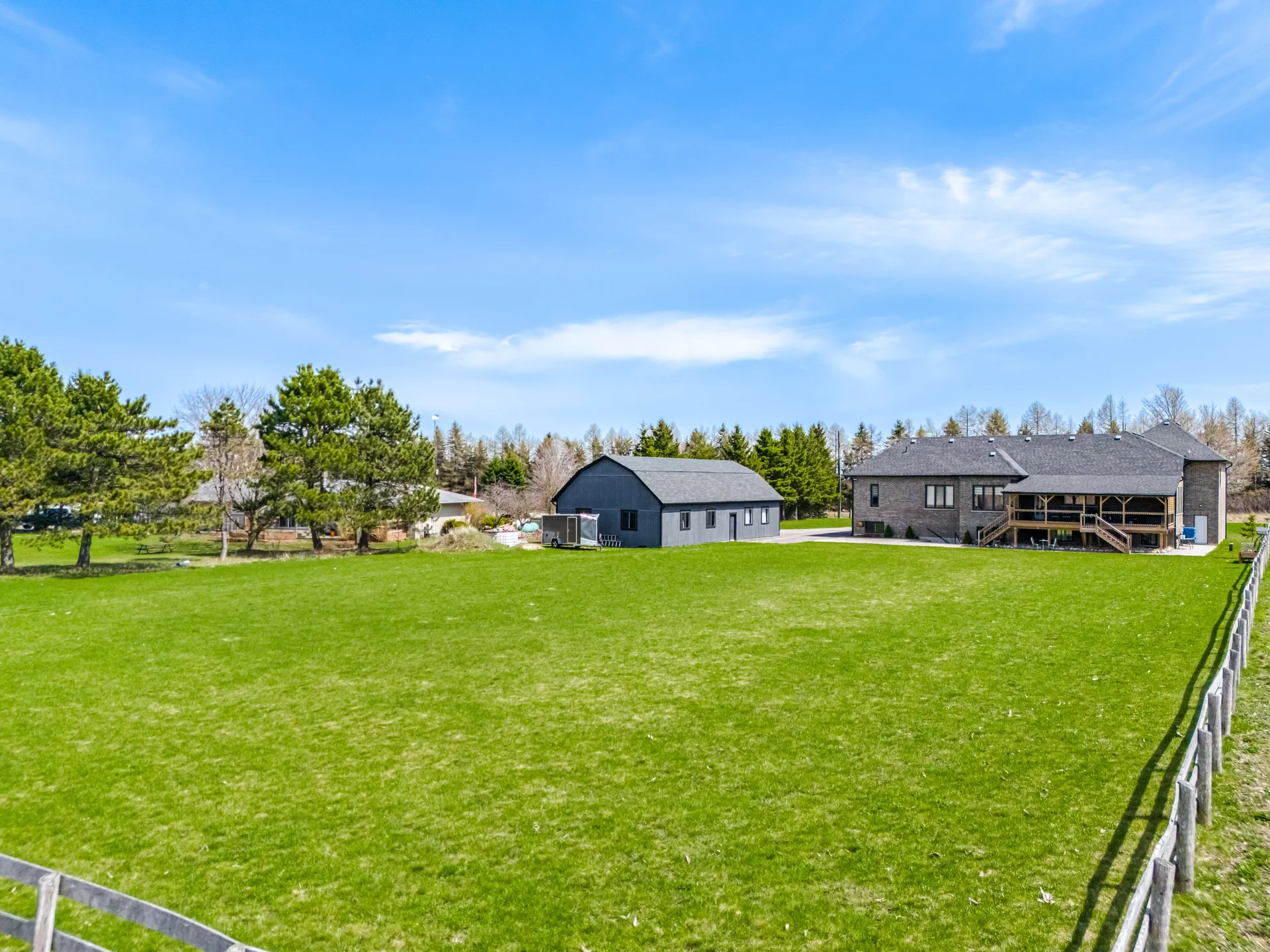 3578337