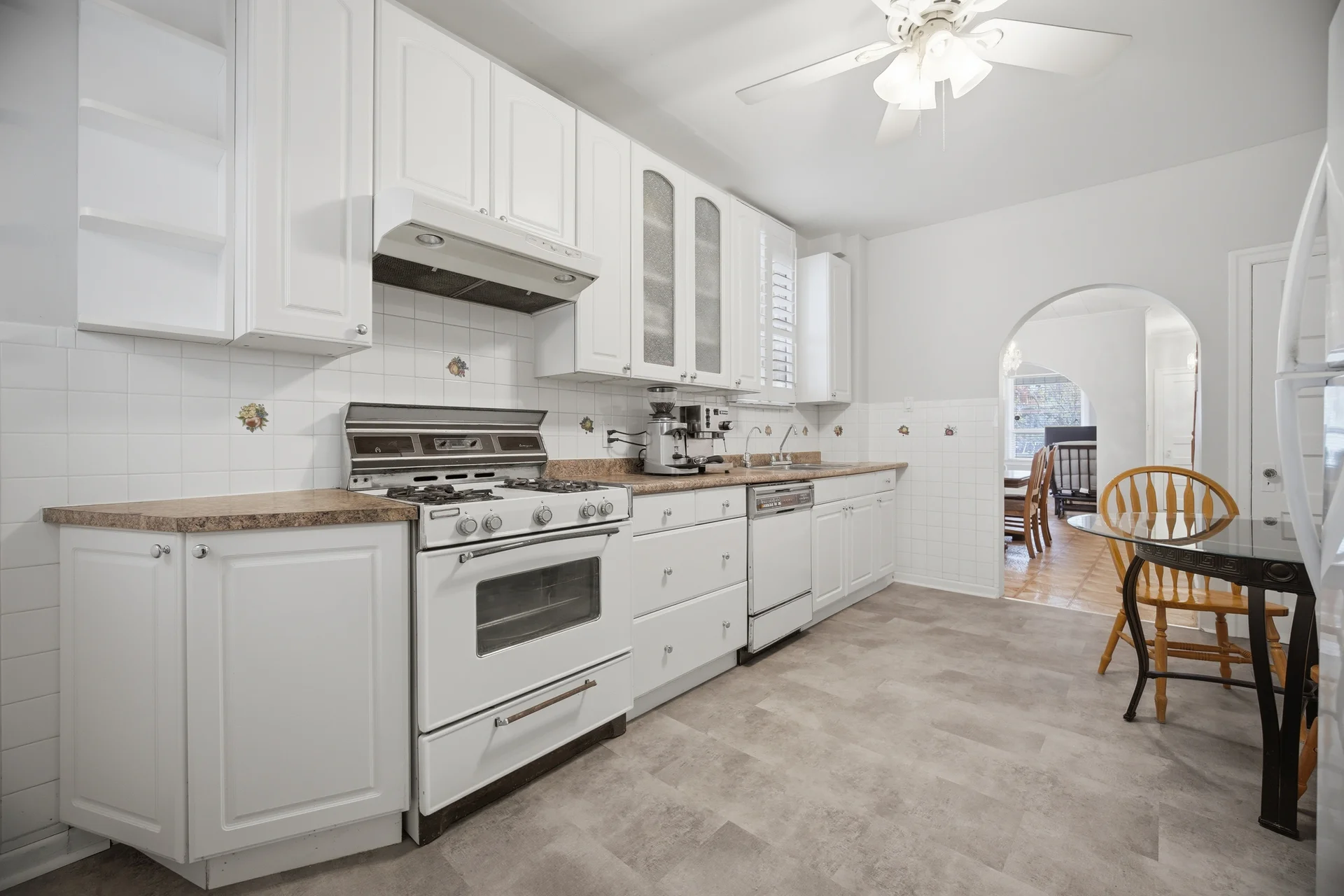 102 Bartlett Avenue, Toronto - photo 17
