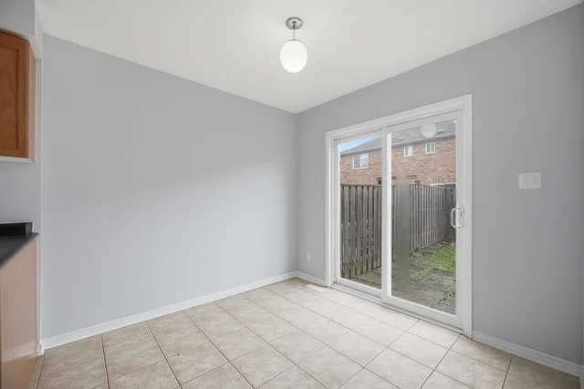 41 Hollingsworth Circle, Brampton - photo 23