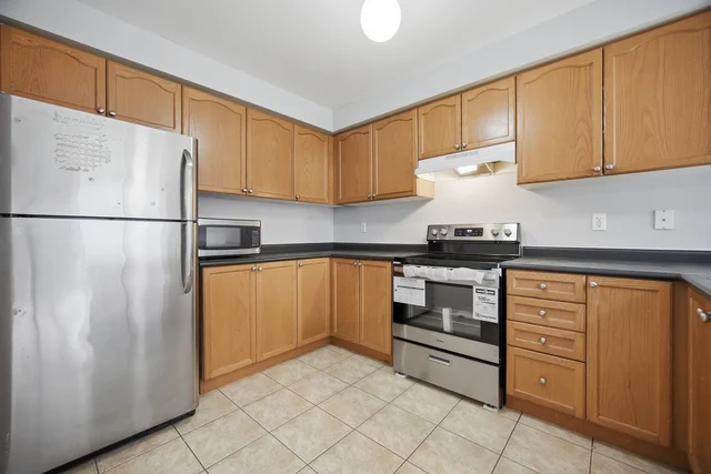 41 Hollingsworth Circle, Brampton - photo 27