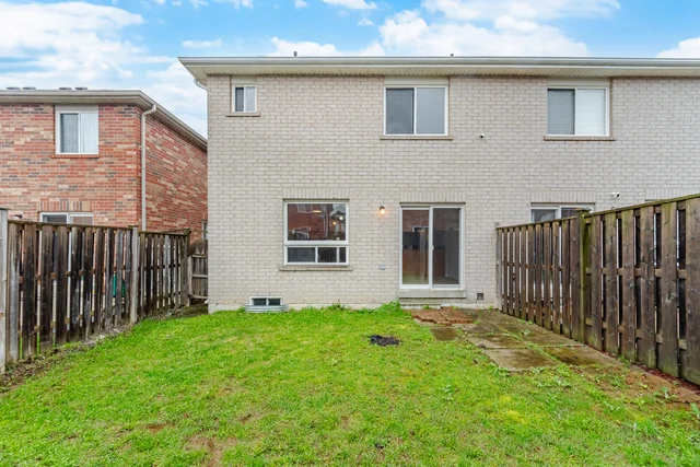 41 Hollingsworth Circle, Brampton - photo 55