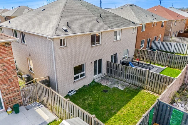 41 Hollingsworth Circle, Brampton - photo 58