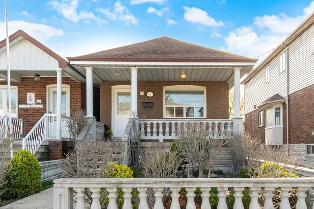 40 Sanderstead Avenue, Toronto - photo 1