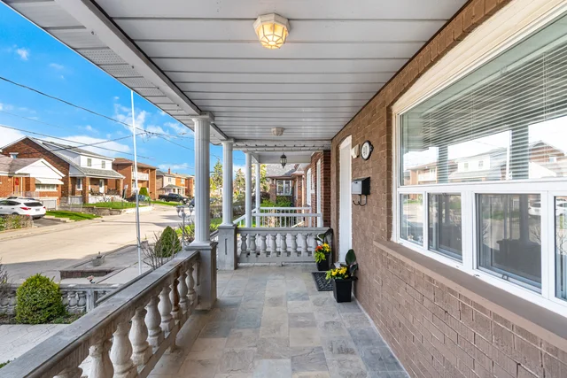 40 Sanderstead Avenue, Toronto - photo 8