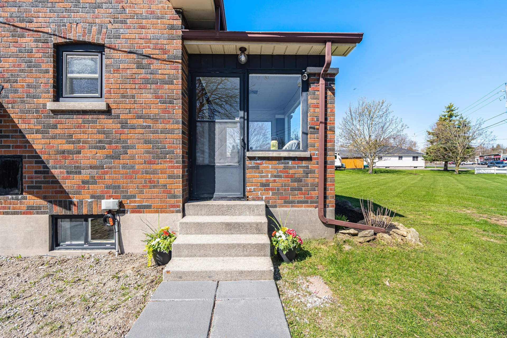 2203 Highway 2, Bowmanville - photo 17