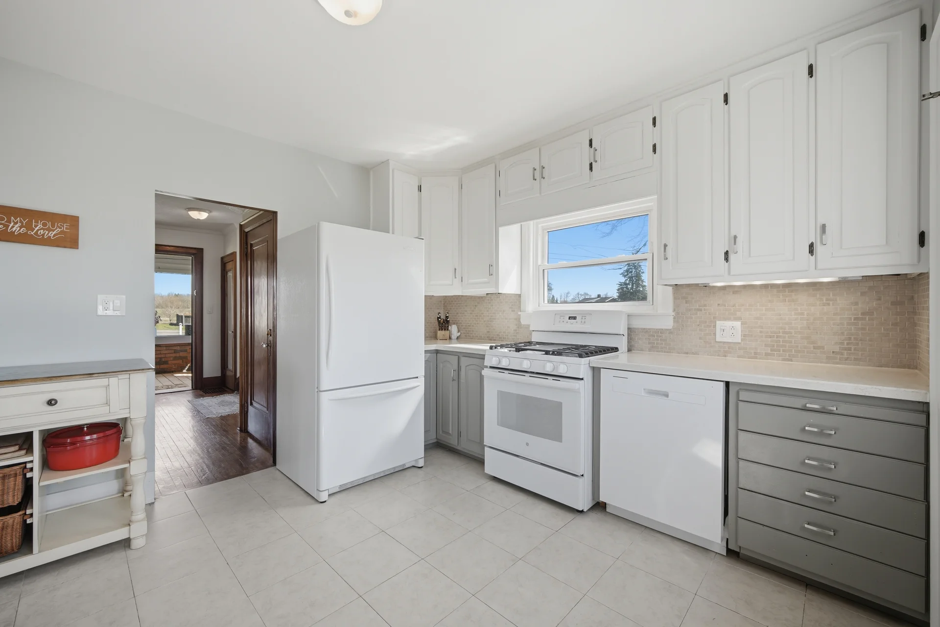 2203 Highway 2, Bowmanville - photo 29