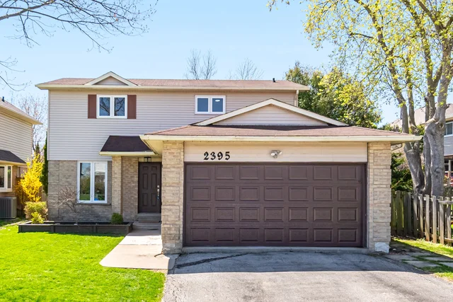 2395 Arnold Crescent, Burlington - photo 1