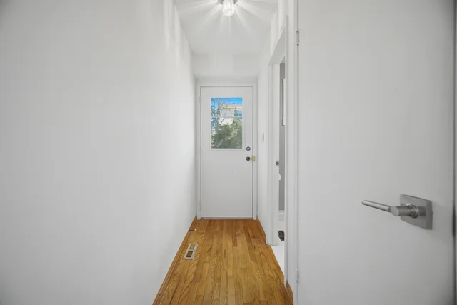 2395 Arnold Crescent, Burlington - photo 42