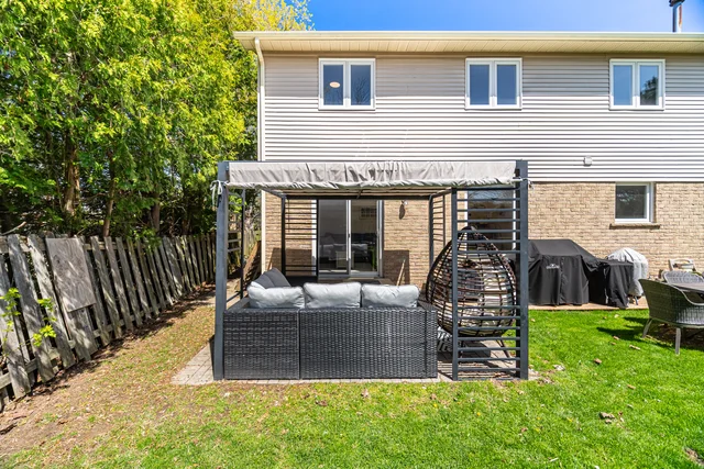 2395 Arnold Crescent, Burlington - photo 48