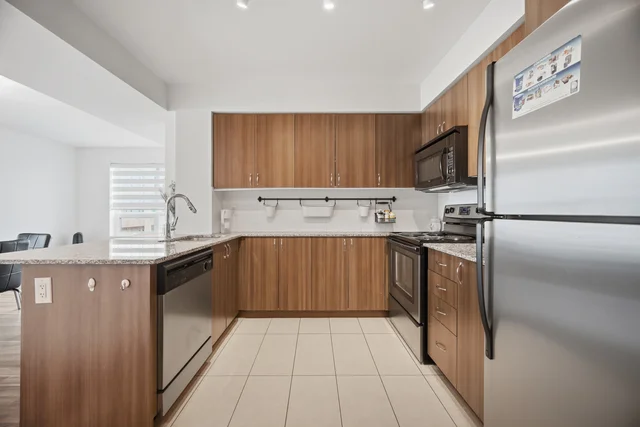 #702-1235 Bayly Street, Pickering - photo 15