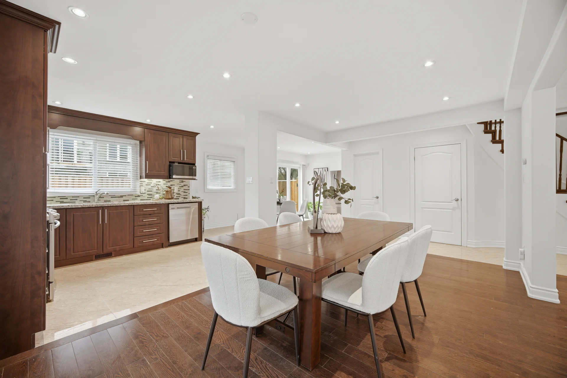 19 Ingleton Boulevard, Scarborough - photo 19