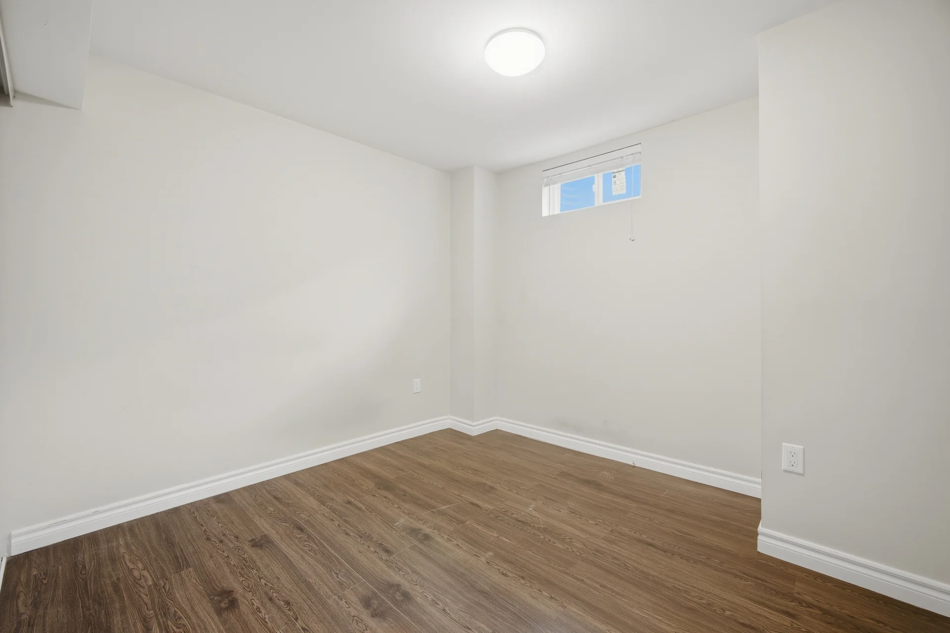 19 Ingleton Boulevard, Scarborough - photo 65