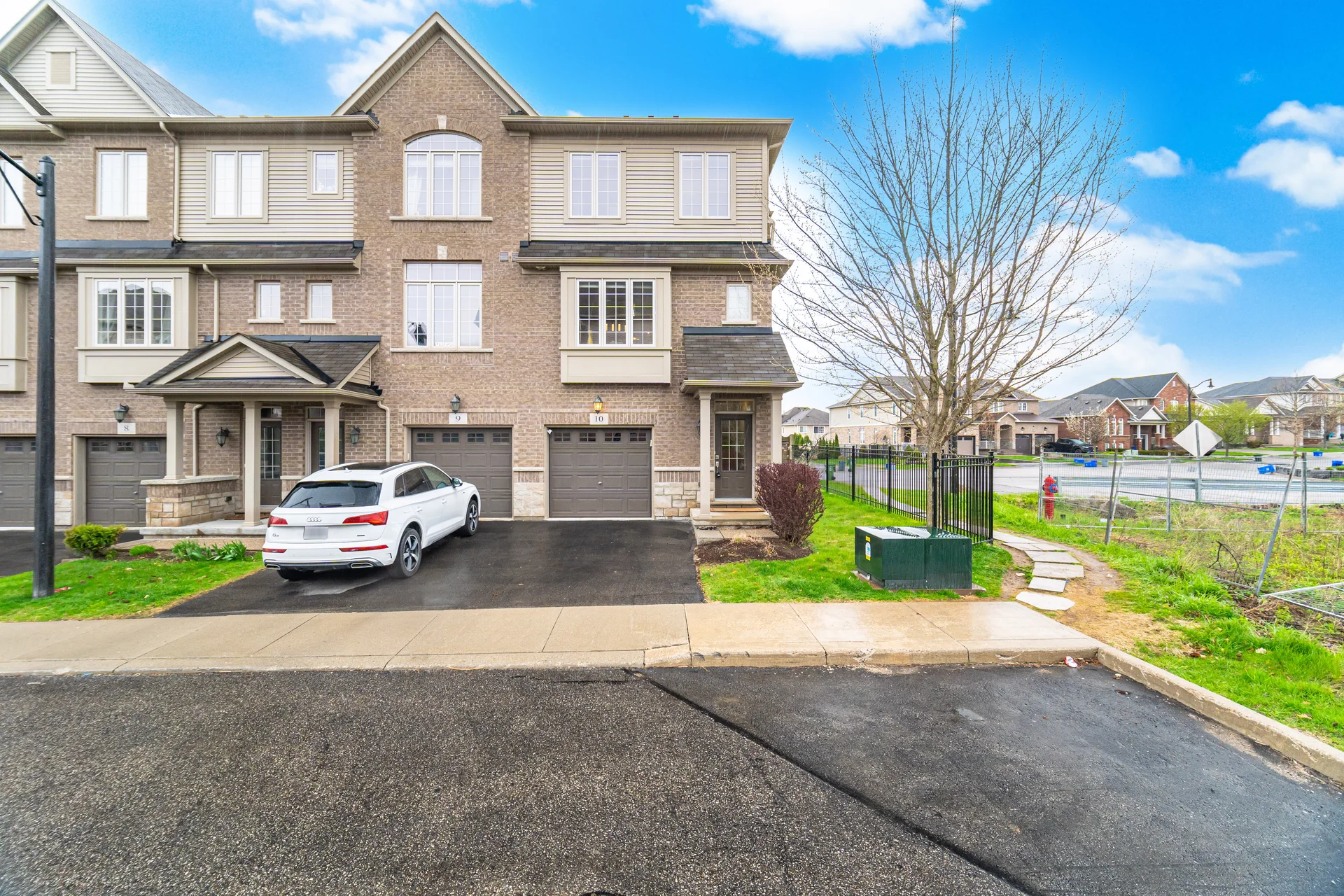 #10-257 Parkside Drive, Hamilton - photo 3