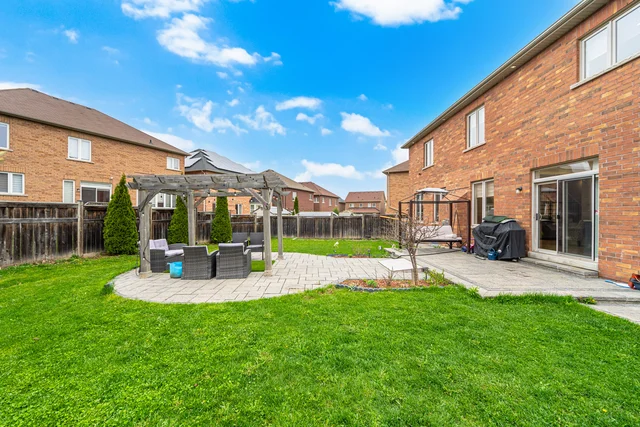 146 Lloyd Sanderson Drive, Brampton - photo 80