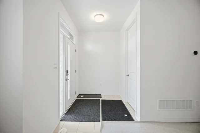 7 Moosehead Drive, Brampton - photo 7