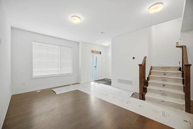 7 Moosehead Drive, Brampton - photo 9